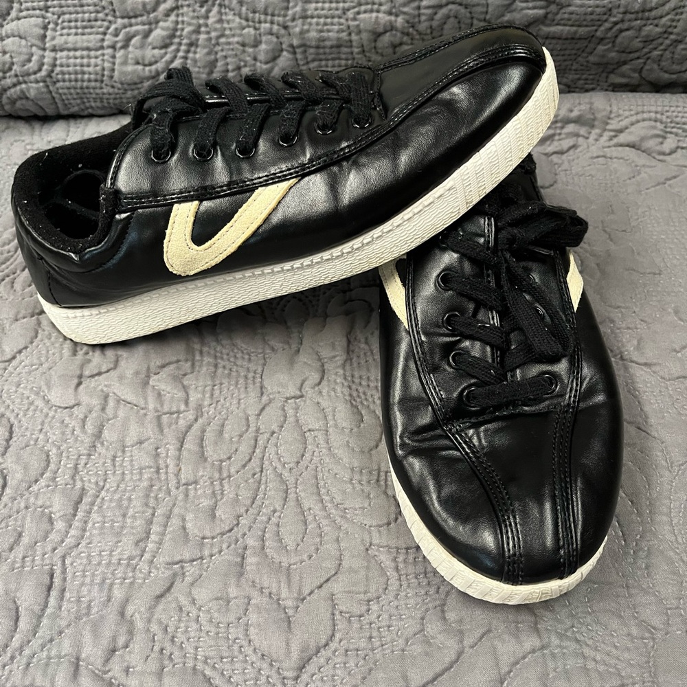 Tretorn Black and White Sneakers